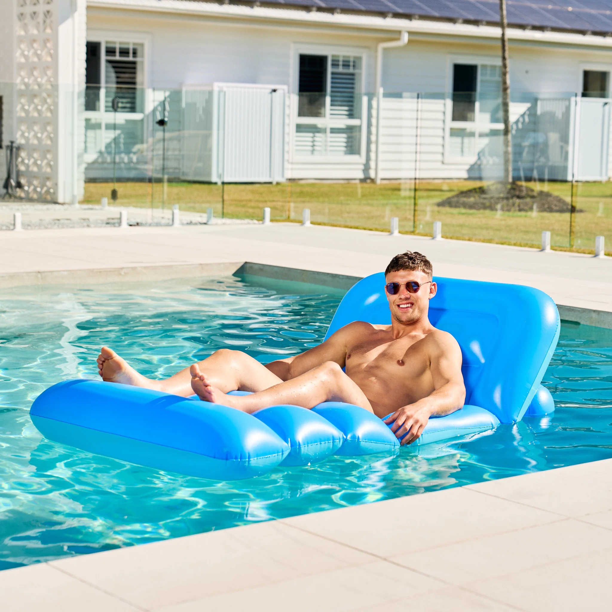 Swimways Comfort Cloud Recliner Lounge