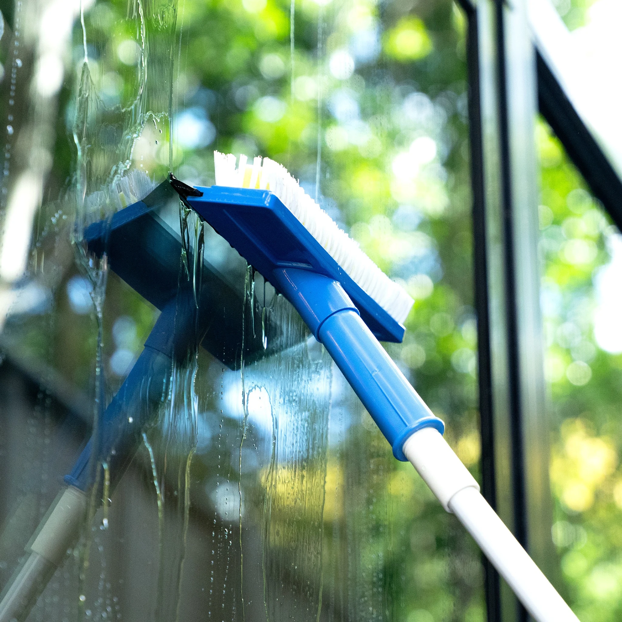 Oates Window Washer With Extension Handle 8