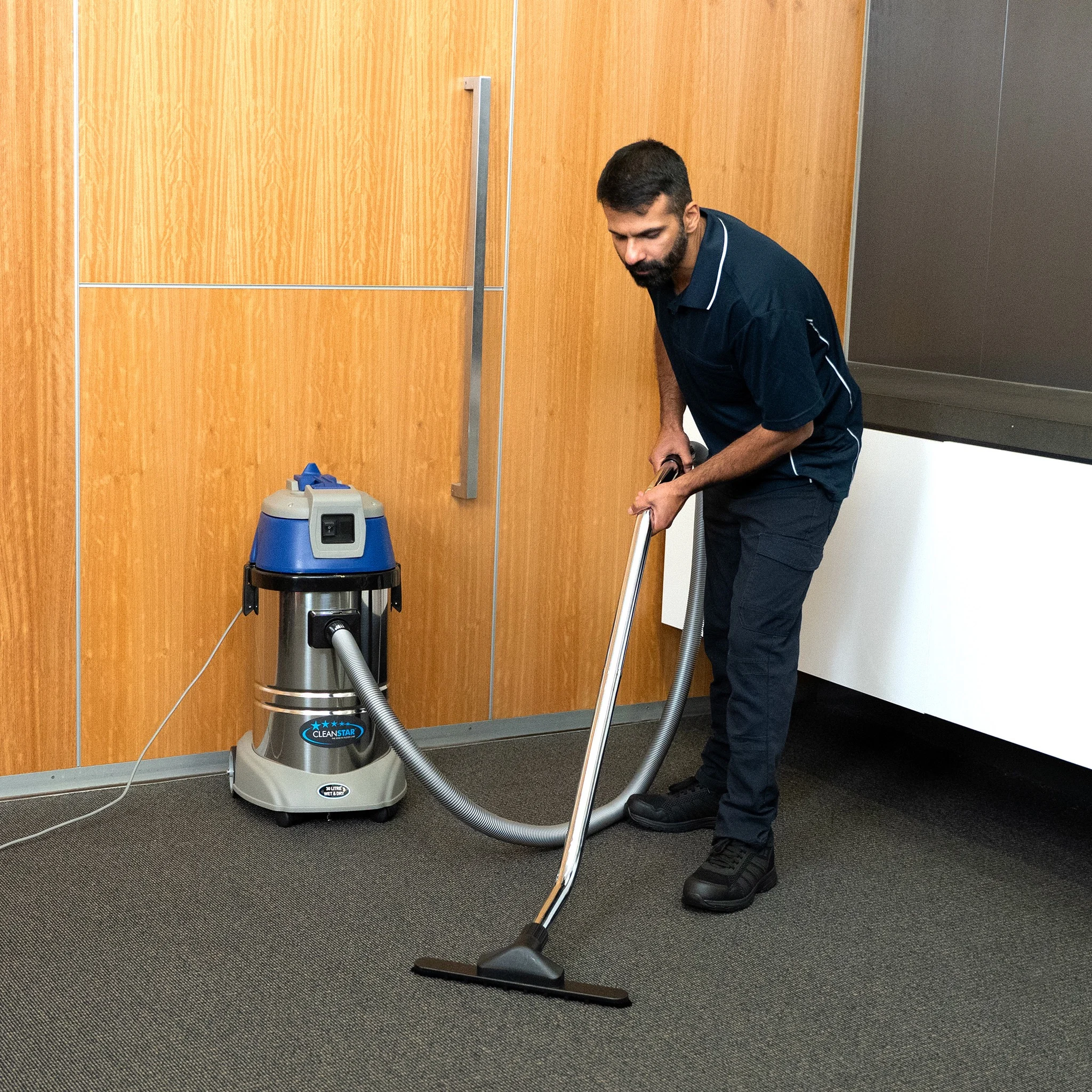 Cleanstar Wet n Dry Vacuum Cleaner 30 Litre 1000 Watt