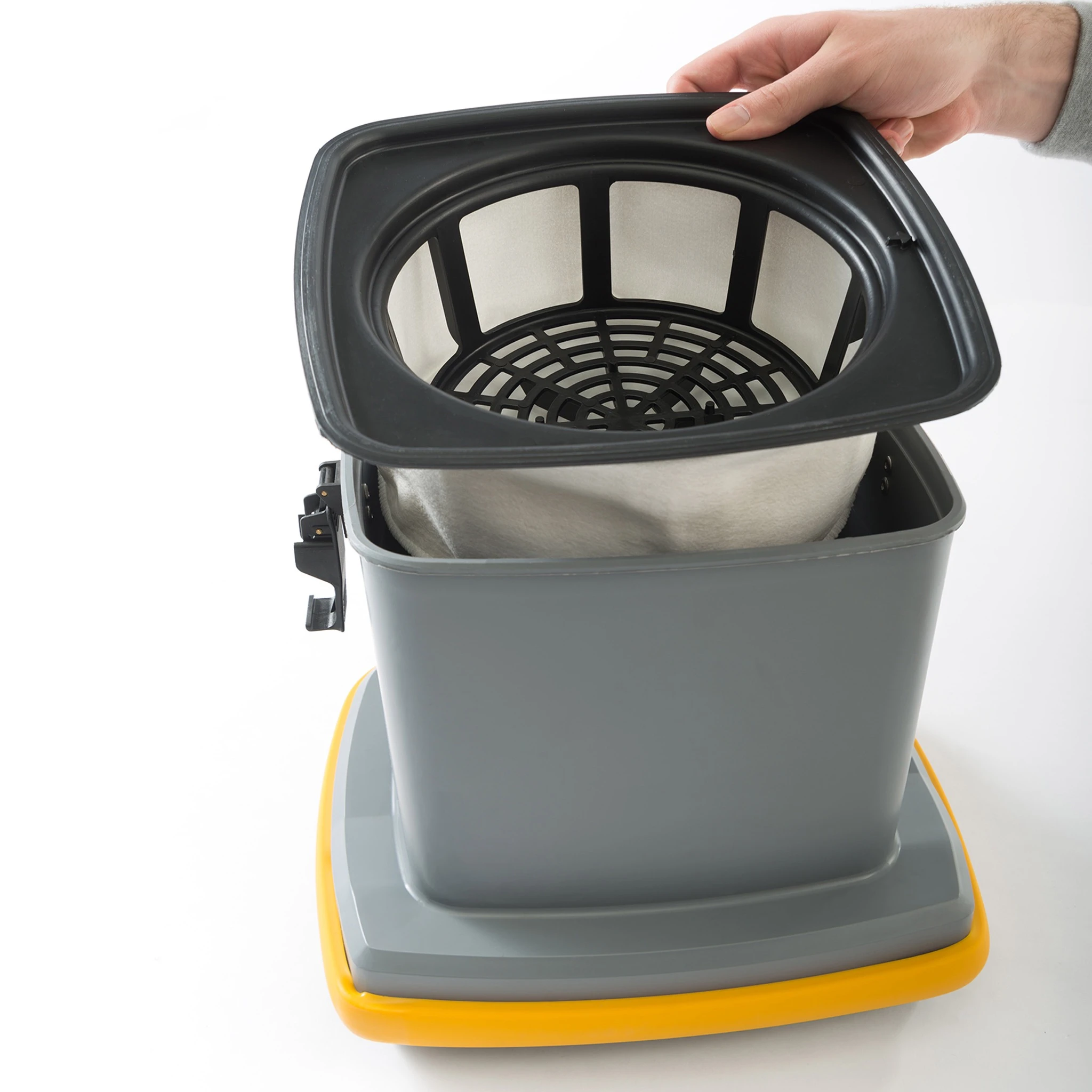 Ghibli Dry Vacuum Cleaner 800 Watt