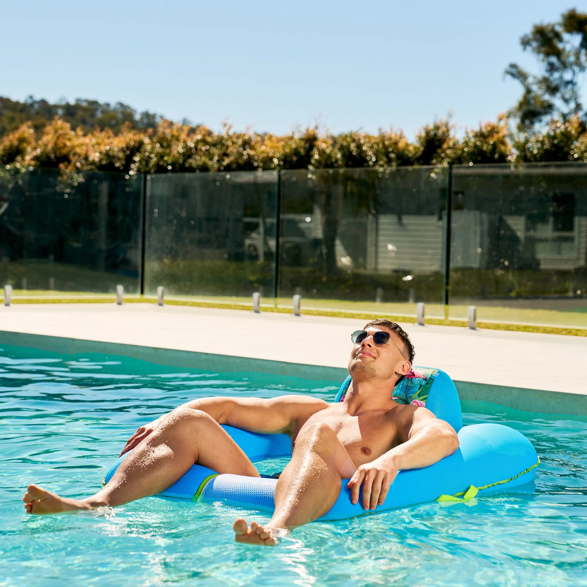 Aqua Leisure Zero Gravity Chair Blue Hibiscus