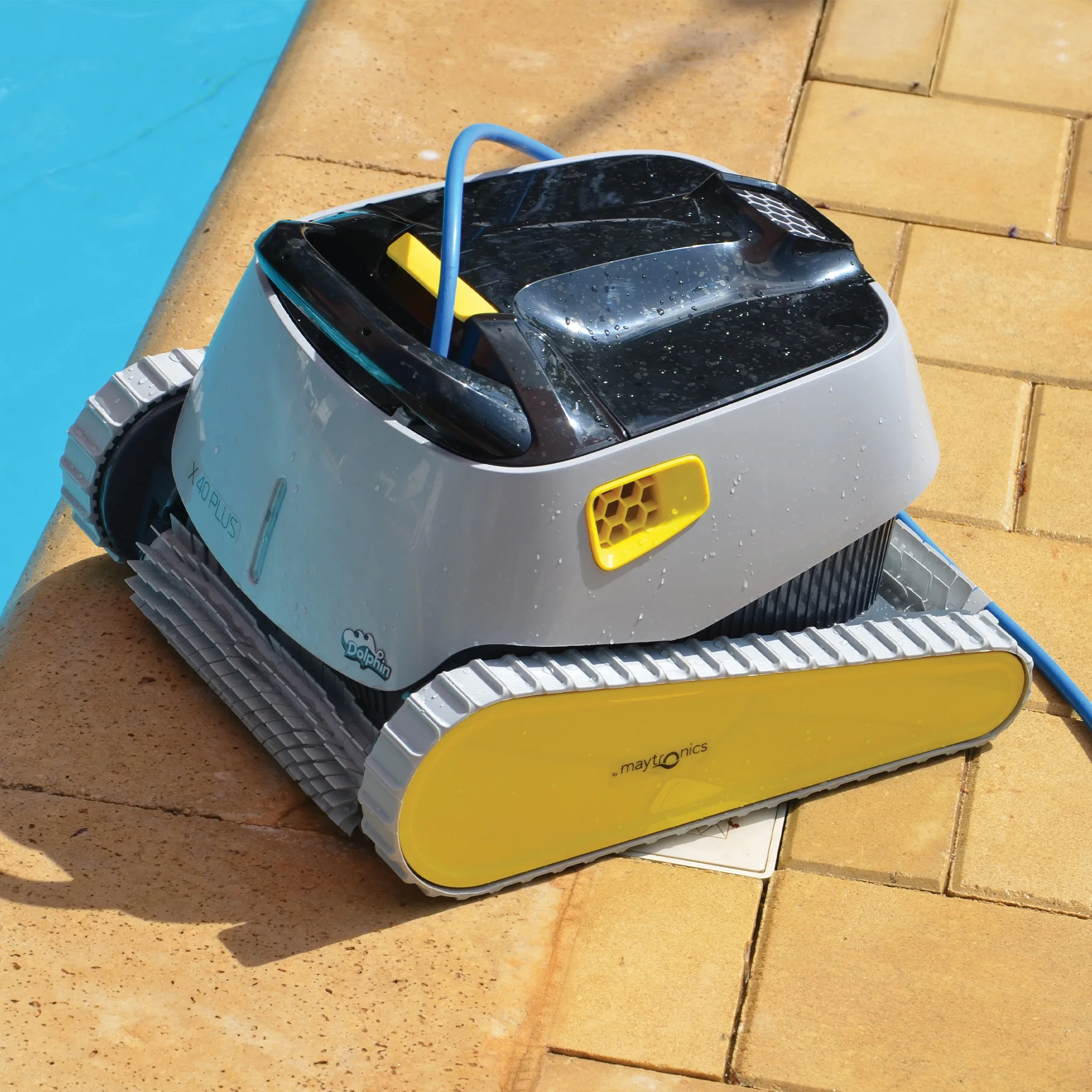 Dolphin X40 Plus IOT Robotic Pool Cleaner