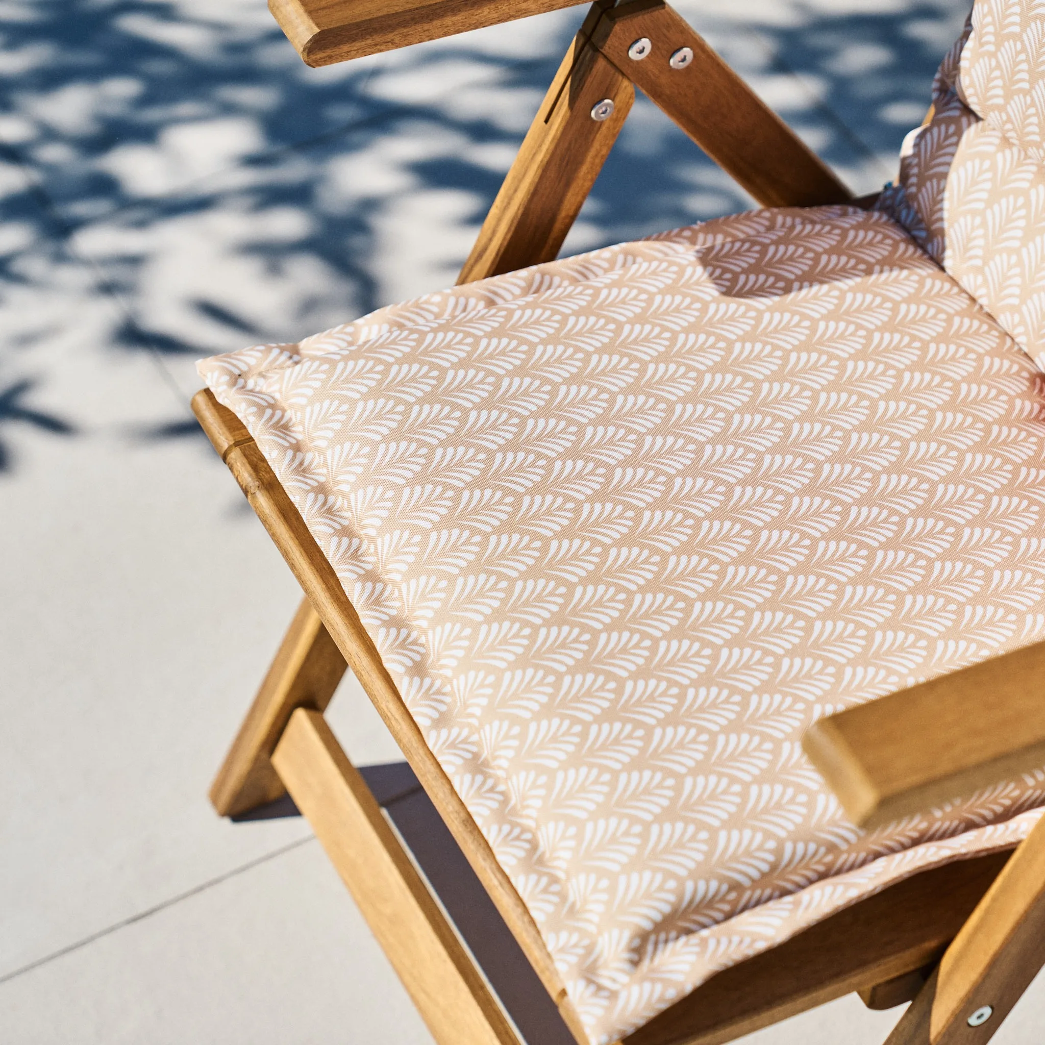 Aqualuxe by Warwick High Back Cushion Geo Ocean Blue