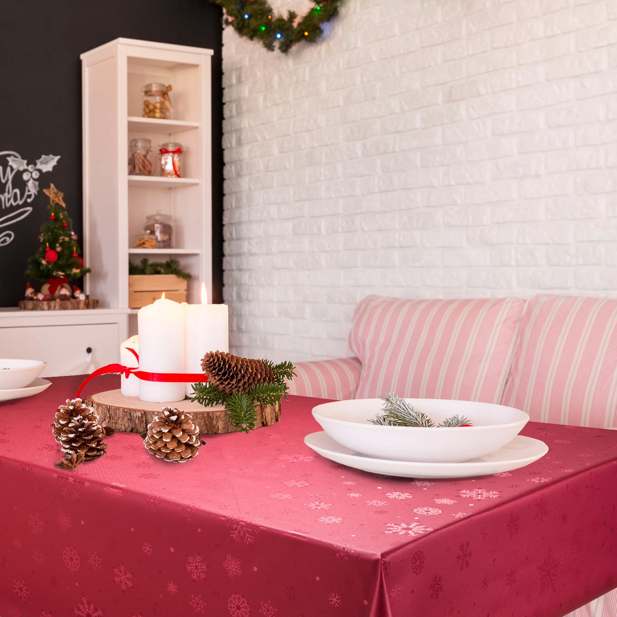 Christmas Table Cloth Snowflakes Green