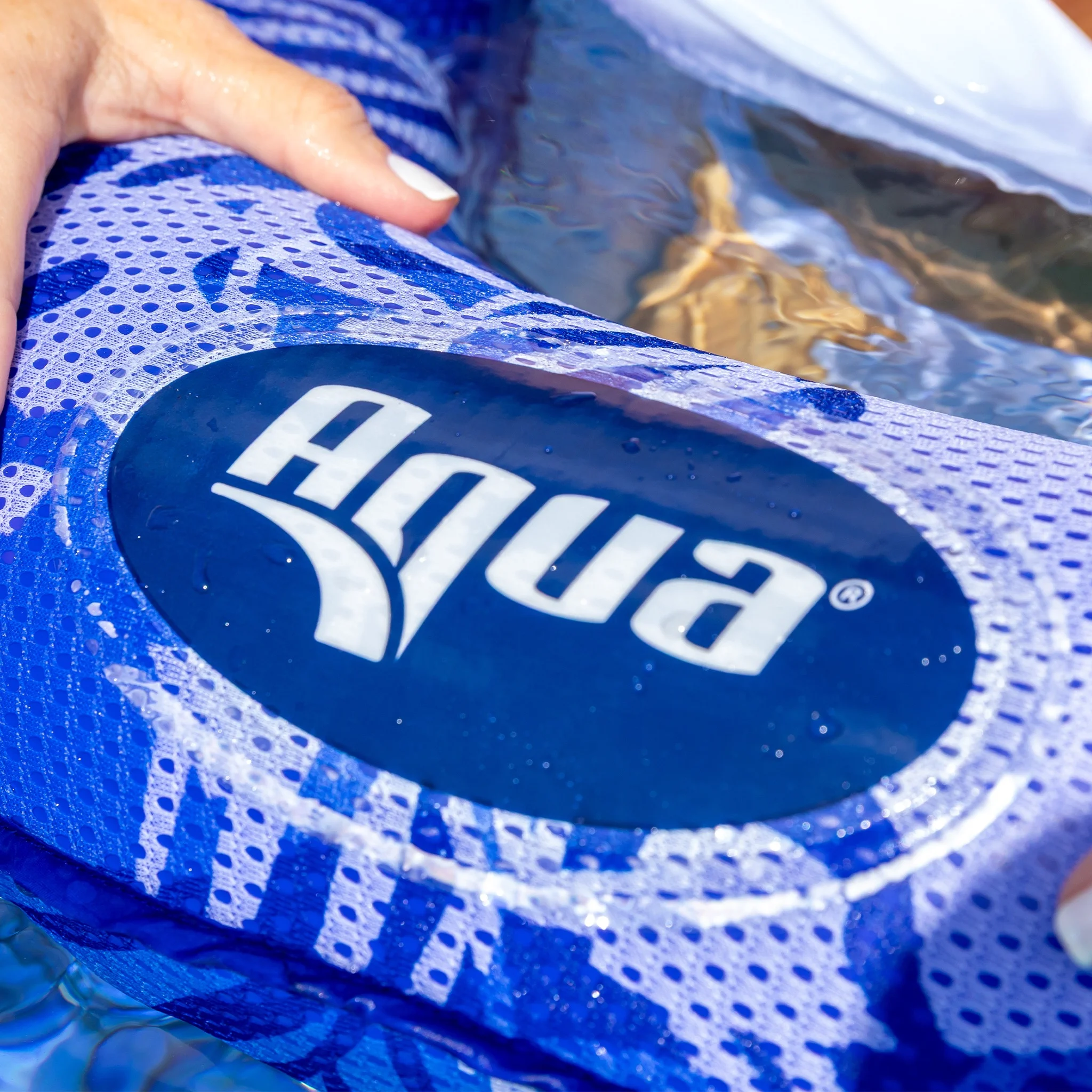 Aqua Leisure Luxury Inflatable Noodle Chair Indigo Palm