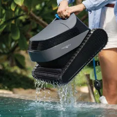 Dolphin Premium 1000 Robotic Pool Cleaner