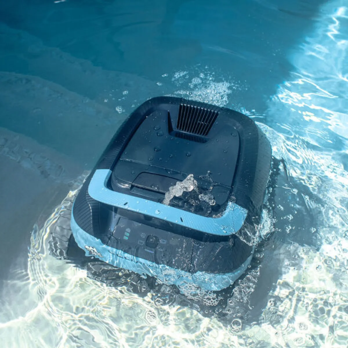 Dolphin EON120d Cordless Robotic Pool Cleaner
