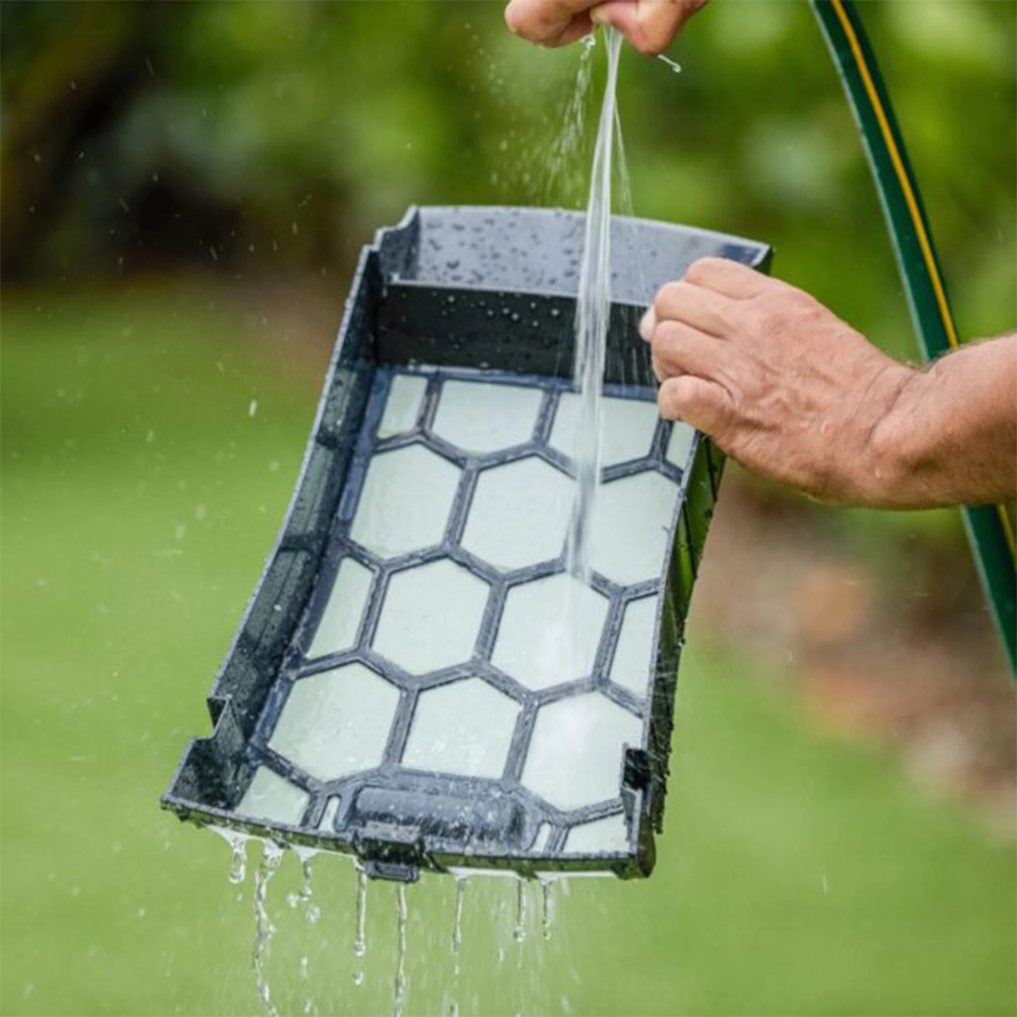 Dolphin Skimmi 300 Cordless Robotic Pool Surface Skimmer